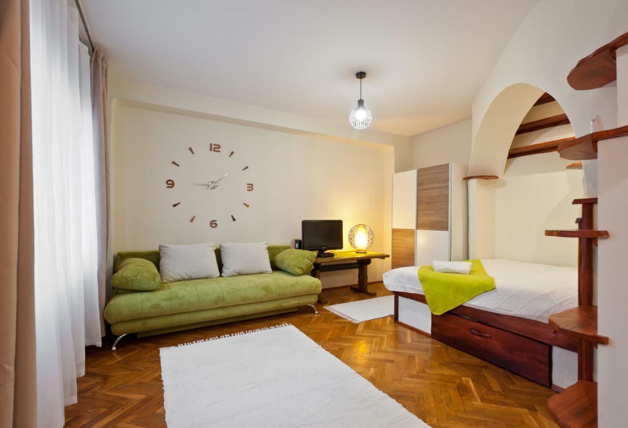 Green Apartment Budapest Exterior photo